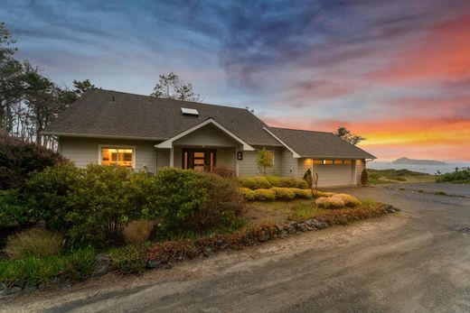 Detached House in Gualala, Mendocino County
