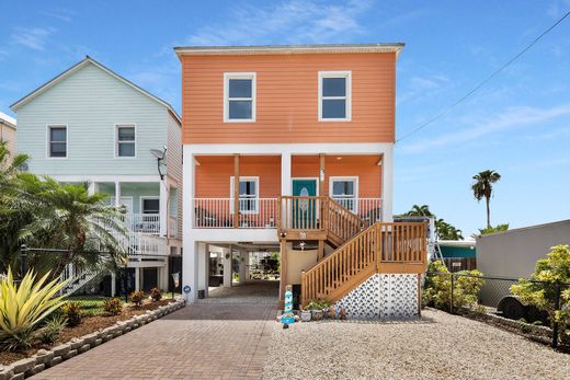 Detached House in Marathon, Monroe County