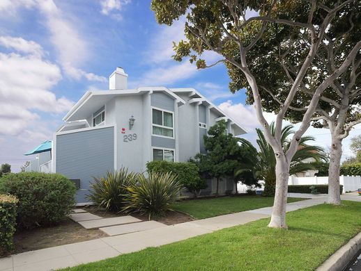 Townhouse in Redondo Beach, Los Angeles County