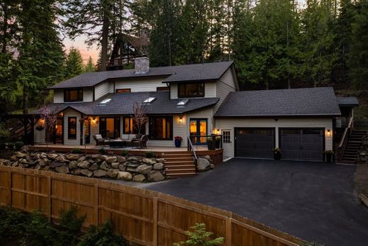 Detached House in Hayden, Kootenai County