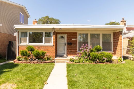 Detached House in Skokie, Cook County