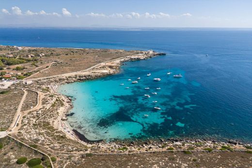 Villa Favignana, Trapani ilçesinde