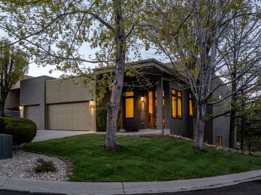 Apartment in Reno, Washoe County