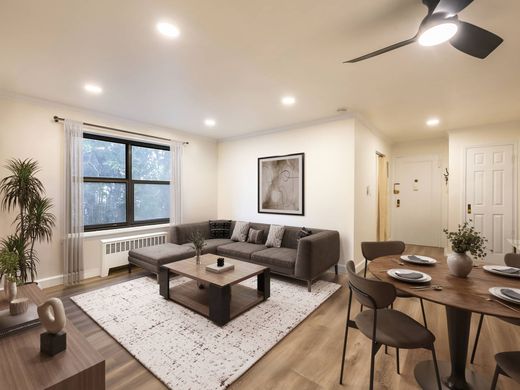 منزل ﻓﻲ Great Neck, Nassau County