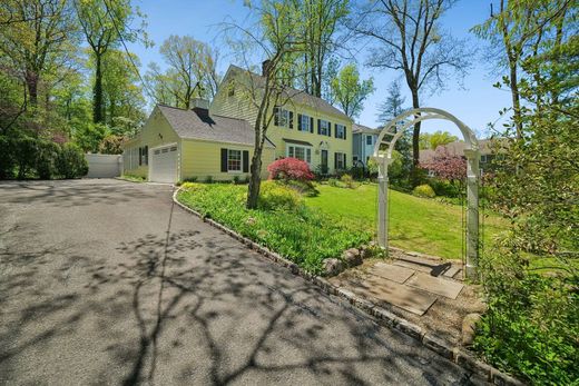 Detached House in Berkeley Heights, Union County