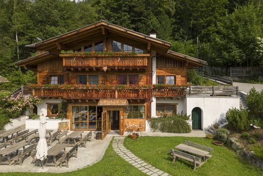 Villa in Pinzolo, Trient