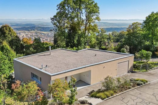 Vrijstaand huis in Magglingen, Biel/Bienne District