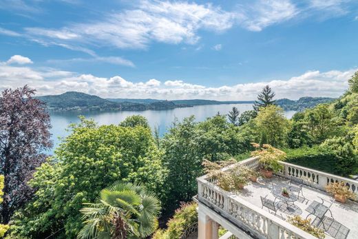 Villa in Meina, Provincia di Novara