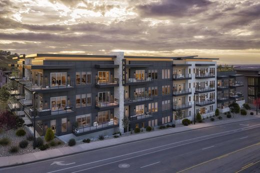 Apartment / Etagenwohnung in Cottonwood Heights, Salt Lake County