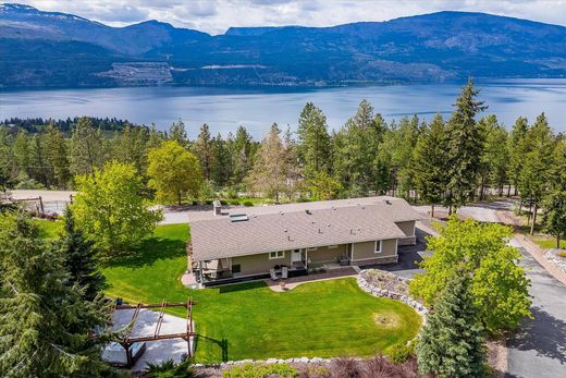 ‏בית חד-משפחתי ב  Lake Country, Regional District of Central Okanagan