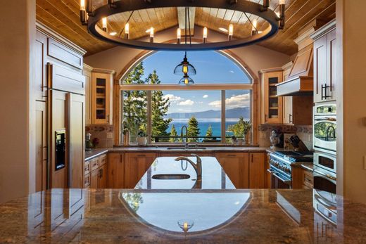 Detached House in Zephyr Cove, Douglas County