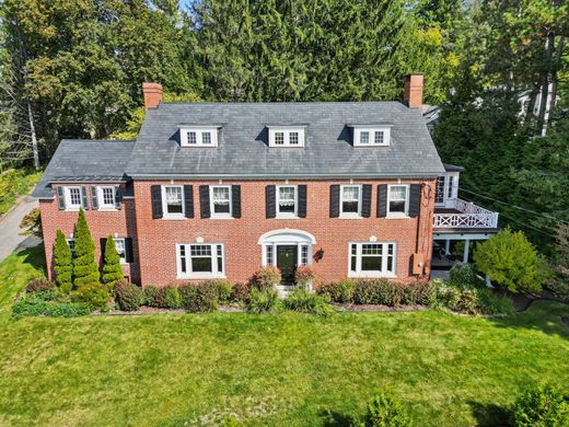 Detached House in Pittsfield, Berkshire County