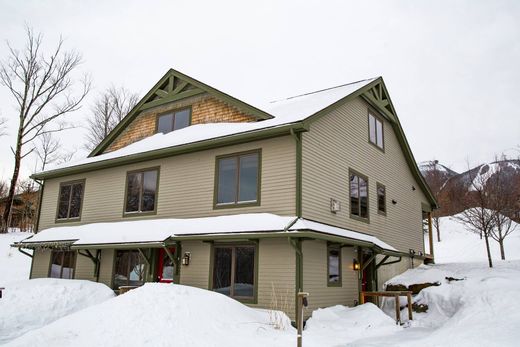 Apartment / Etagenwohnung in Jay, Orleans County