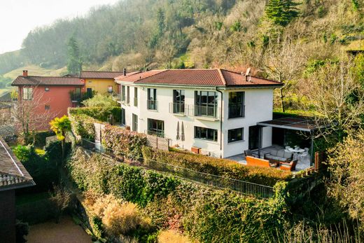 Casa Unifamiliare a Vico Morcote, Lugano