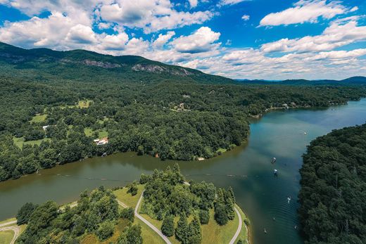 Grond in Lake Lure, Rutherford County