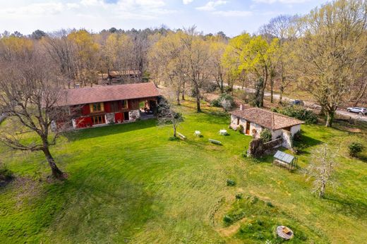Detached House in Arès, Gironde