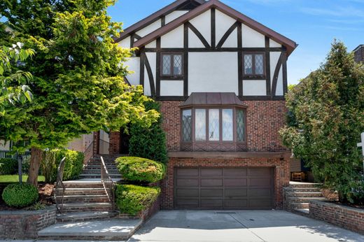 Einfamilienhaus in Bayonne, Hudson County