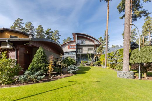 Vrijstaand huis in Baltezers, Rīga