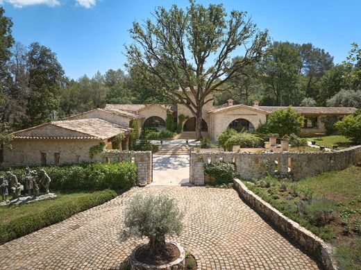 Casa en Roquefort-les-Pins, Alpes Marítimos