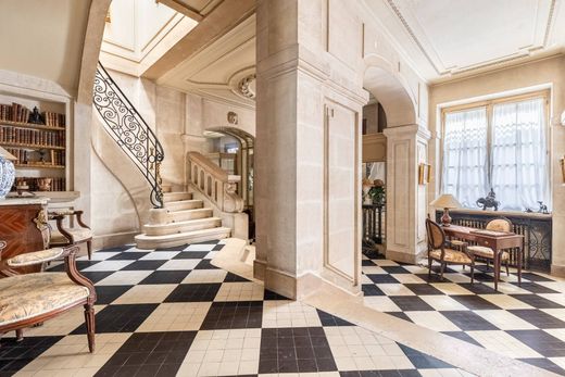 Detached House in Bordeaux, Gironde