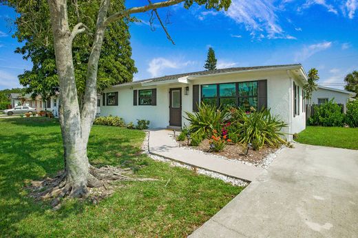 Detached House in Naples, Collier County