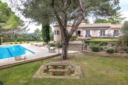 Einfamilienhaus in Plan-d'Orgon, Bouches-du-Rhône