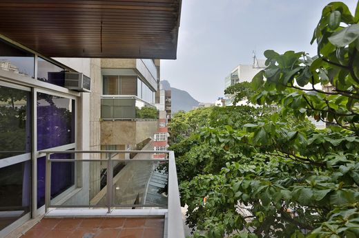 Apartment / Etagenwohnung in Rio de Janeiro