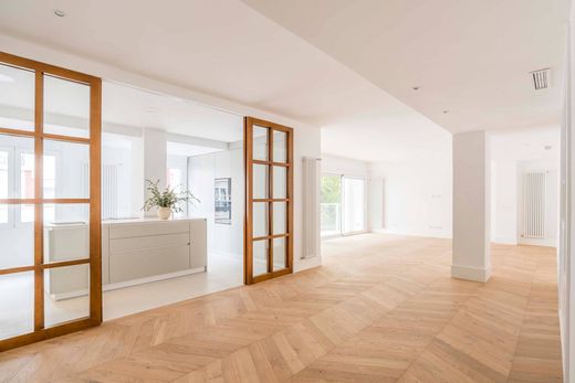 Apartment / Etagenwohnung in Madrid, Provinz Madrid