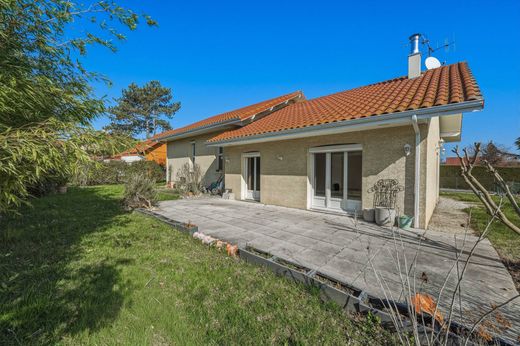 Detached House in Douvaine, Haute-Savoie