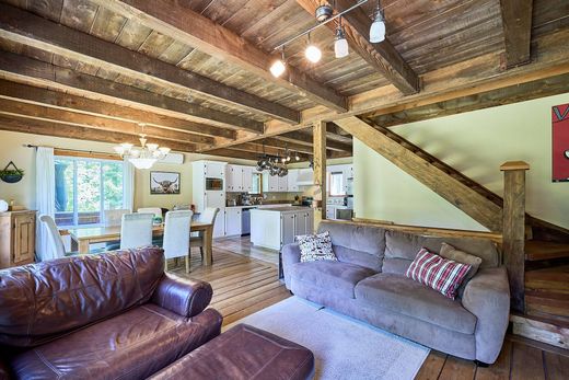 ‏בית חד-משפחתי ב  Saint-Donat, Lanaudière