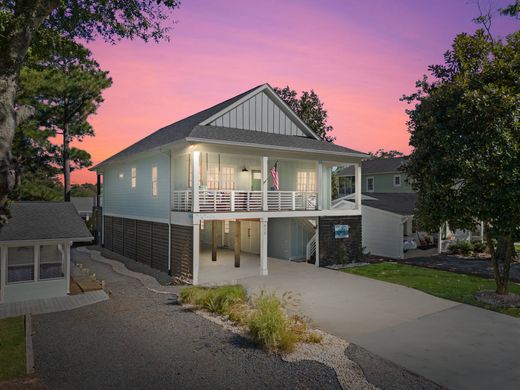 Detached House in Oak Island, Brunswick County