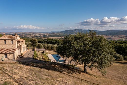 Detached House in San Quirico d'Orcia, Province of Siena