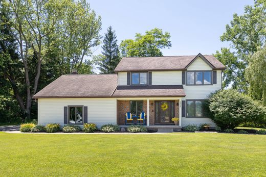 Detached House in Orchard Park, Erie County