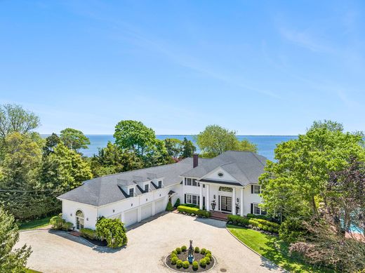 Bellport, Suffolk Countyの一戸建て住宅