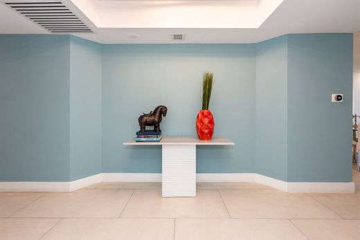 Apartment in Key Biscayne, Miami-Dade