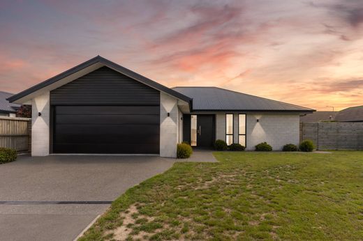 Detached House in Christchurch, Christchurch City