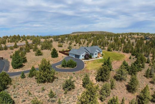 Luxury home in Prineville, Crook County