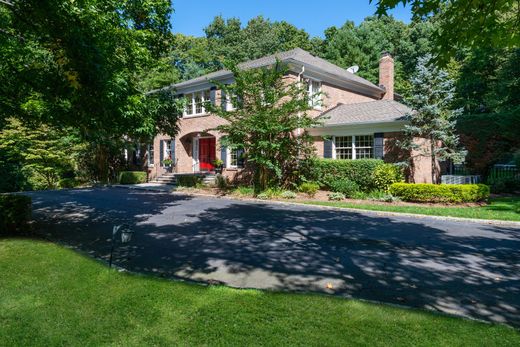 Detached House in Oyster Bay, Nassau County