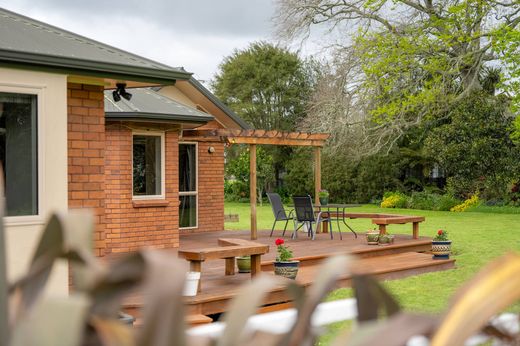 Detached House in Newstead, Waikato District