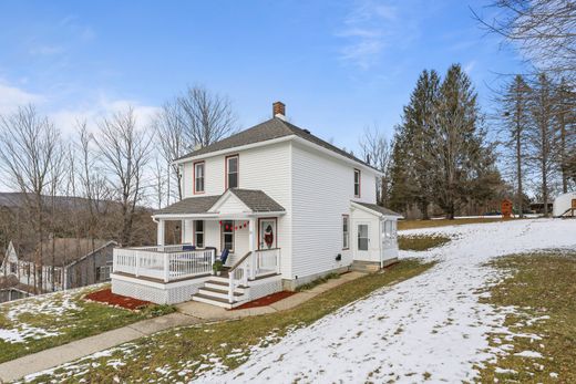 Einfamilienhaus in North Adams, Berkshire County