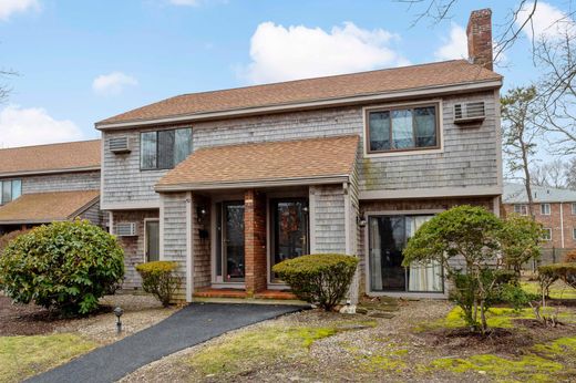 Apartment in Hyannis, Barnstable County