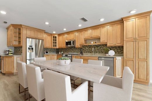 Apartment in Cambridge, Middlesex County
