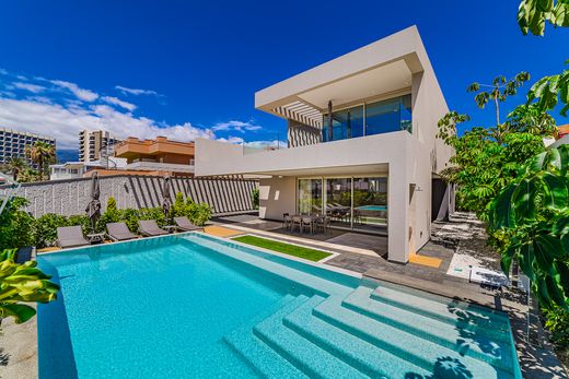 Detached House in Playa de las Américas, Province of Santa Cruz de Tenerife