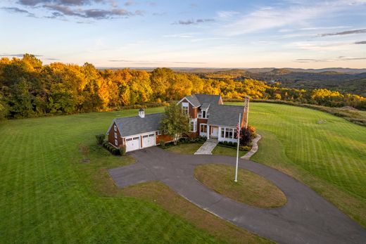 Detached House in Granby, Hartford County