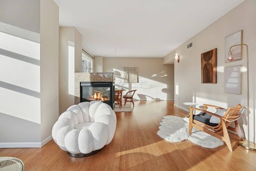 Apartment in Portland, Multnomah County