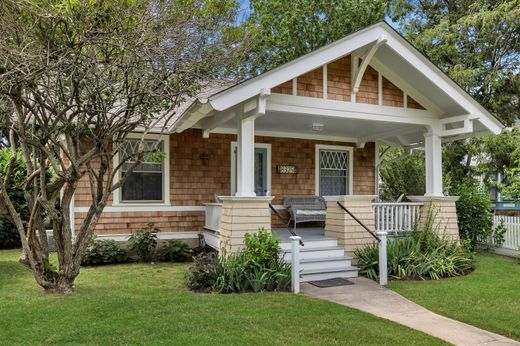 East Marion, Suffolk Countyの一戸建て住宅