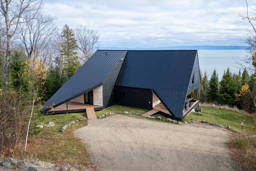 Casa en Petite-Rivière-Saint-François, Capitale-Nationale