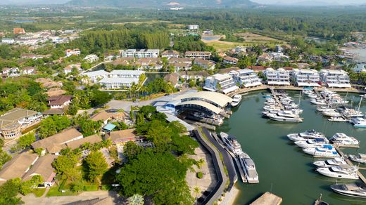 Villa in Mueang Phuket, Phuket Province