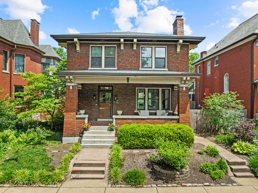 Detached House in St. Louis, Missouri