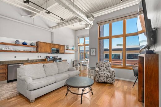 Apartment / Etagenwohnung in Basalt, Eagle County